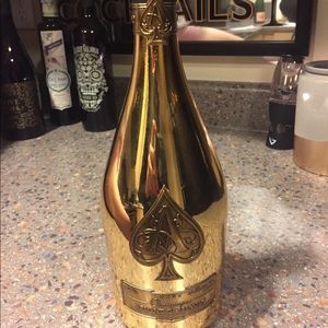 Meet your Posher, Cody